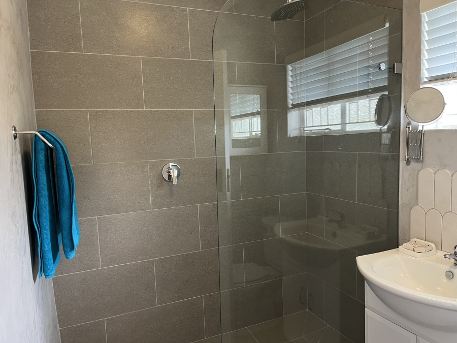 To Let 0 Bedroom Property for Rent in Oranjezicht Western Cape
